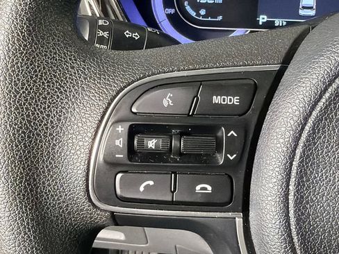 Used 2022 Kia Niro LX FWD image 24