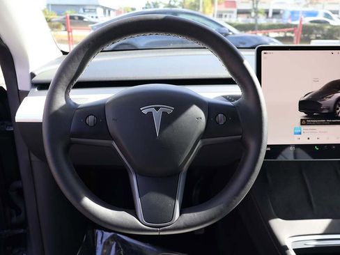 Used 2023 Tesla Model Y Long Range image 45