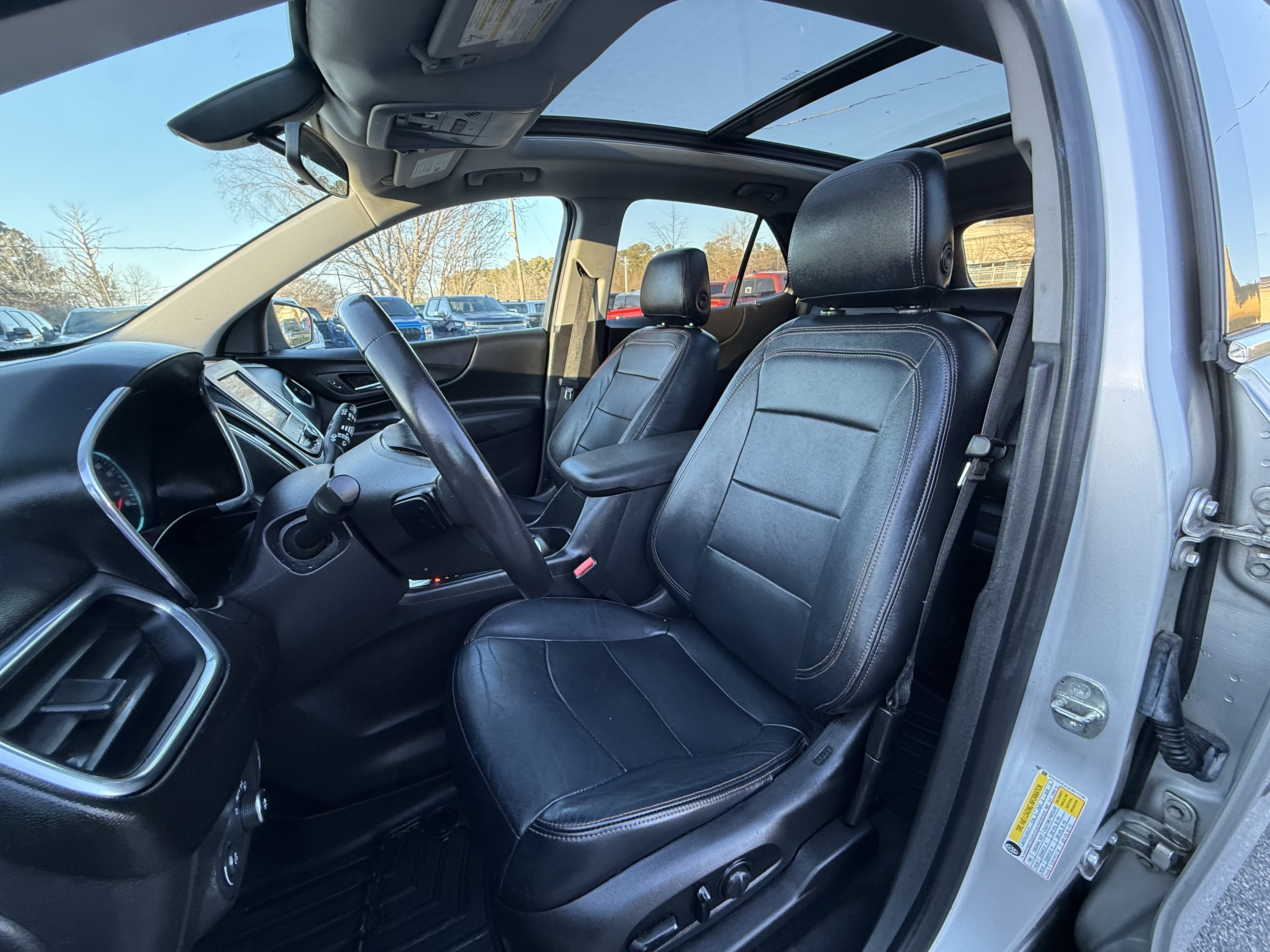 Used 2019 Chevrolet Equinox LT AWD/4WD image 10