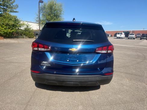 Used 2022 Chevrolet Equinox LS FWD image 6