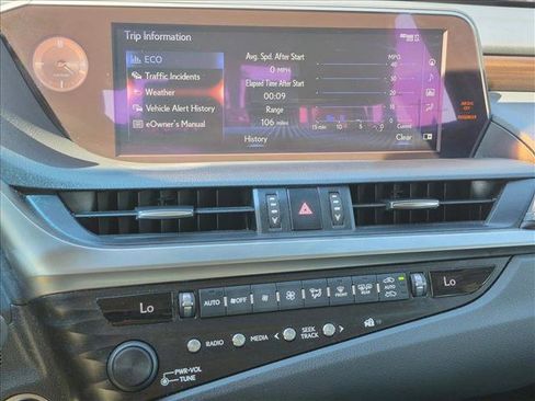 Used 2019 Lexus ES 350 w/ Premium Package FWD image 12