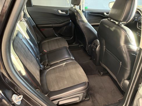 Used 2021 Ford Escape SEL w/ SEL Stealth AWD Package image 7