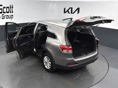 Used 2016 Kia Sorento L FWD image 31