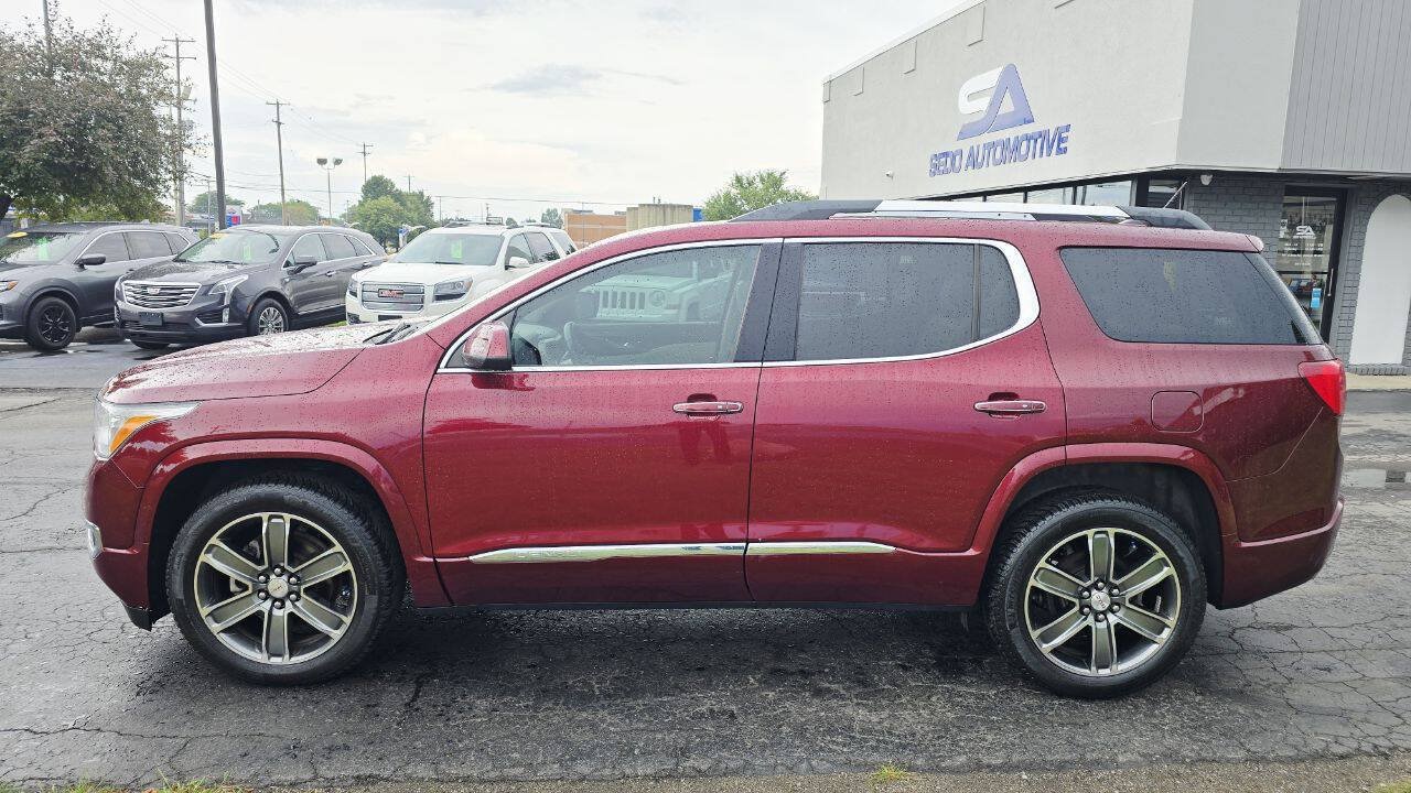 Used 2017 GMC Acadia Denali w/ Technology Package FWD image 3