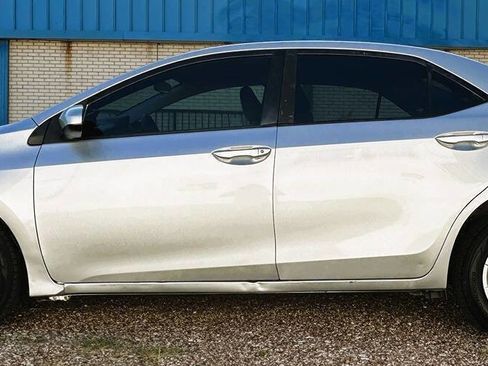 Used 2015 Toyota Corolla LE FWD image 8