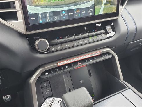 New 2026 Toyota Tundra Platinum image 33