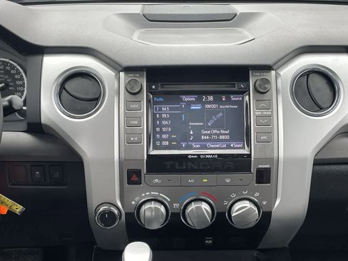 Used 2015 Toyota Tundra SR5 w/ SR5 Upgrade Package image 13