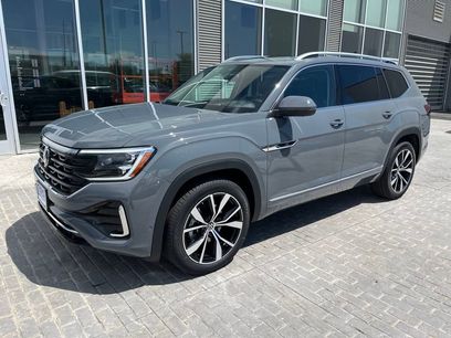 New 2025 Volkswagen Atlas SEL Premium R-Line