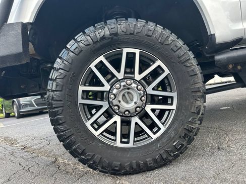 Used 2017 Ford F350 Lariat w/ FX4 Off-Road Package AWD/4WD image 12