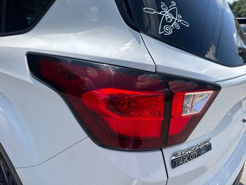 Used 2019 Ford Escape SE AWD/4WD image 9