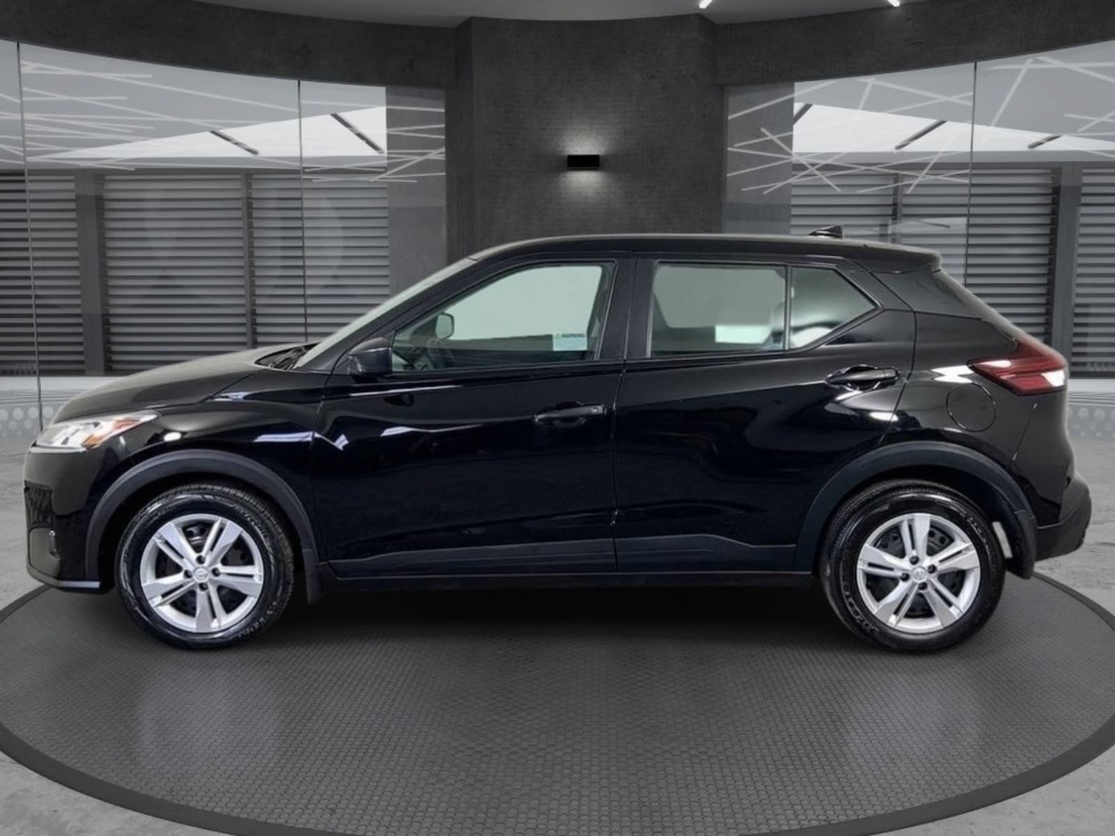 Used 2025 Nissan Kicks Play S FWD image 8