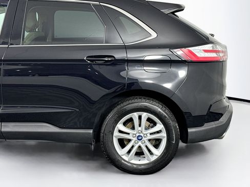 Used 2019 Ford Edge SEL w/ Equipment Group 201A AWD/4WD image 40