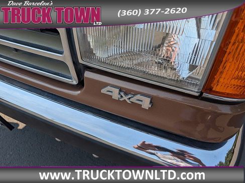Used 1989 Ford F250 4x4 Regular Cab image 2