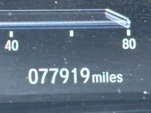 Used 2018 Honda CR-V EX image 3