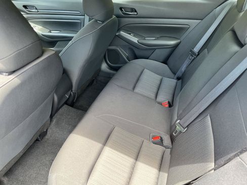 Used 2025 Nissan Altima 2.5 S FWD image 14