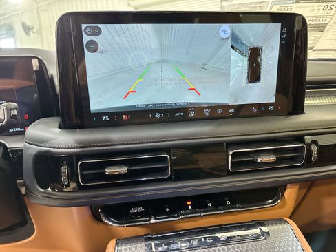 New 2025 Lincoln Aviator Black Label image 18