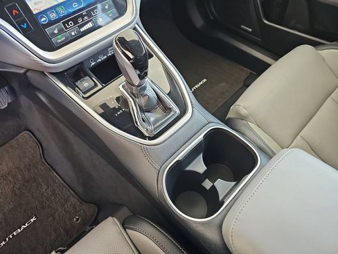 Certified 2024 Subaru Outback Limited AWD/4WD image 31