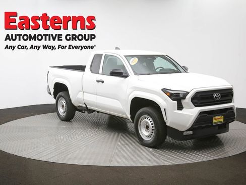 Used 2024 Toyota Tacoma SR image 47