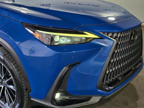 Used 2023 Lexus NX 250 FWD w/ Premium Package image 5