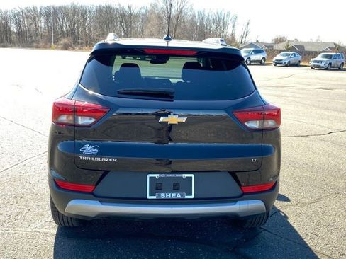 Certified 2025 Chevrolet TrailBlazer LT FWD image 4
