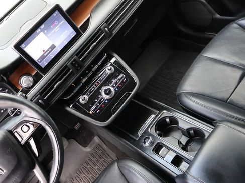 Used 2020 Lincoln Corsair Reserve w/ Equipment Group 201A AWD/4WD image 25