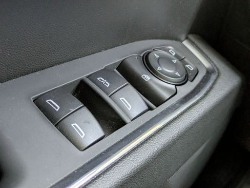 Used 2024 GMC Sierra 1500 Elevation image 13