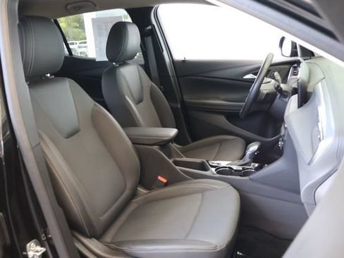 Used 2025 Buick Encore GX Preferred FWD image 21