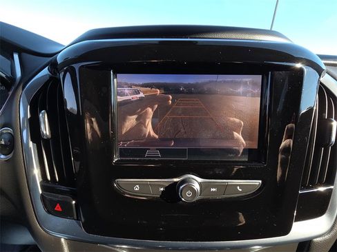 Used 2020 Chevrolet Traverse LS image 22