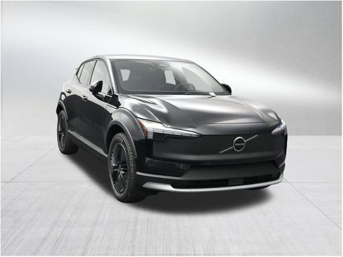 New 2026 Volvo EX30 Cross Country Ultra AWD/4WD image 7