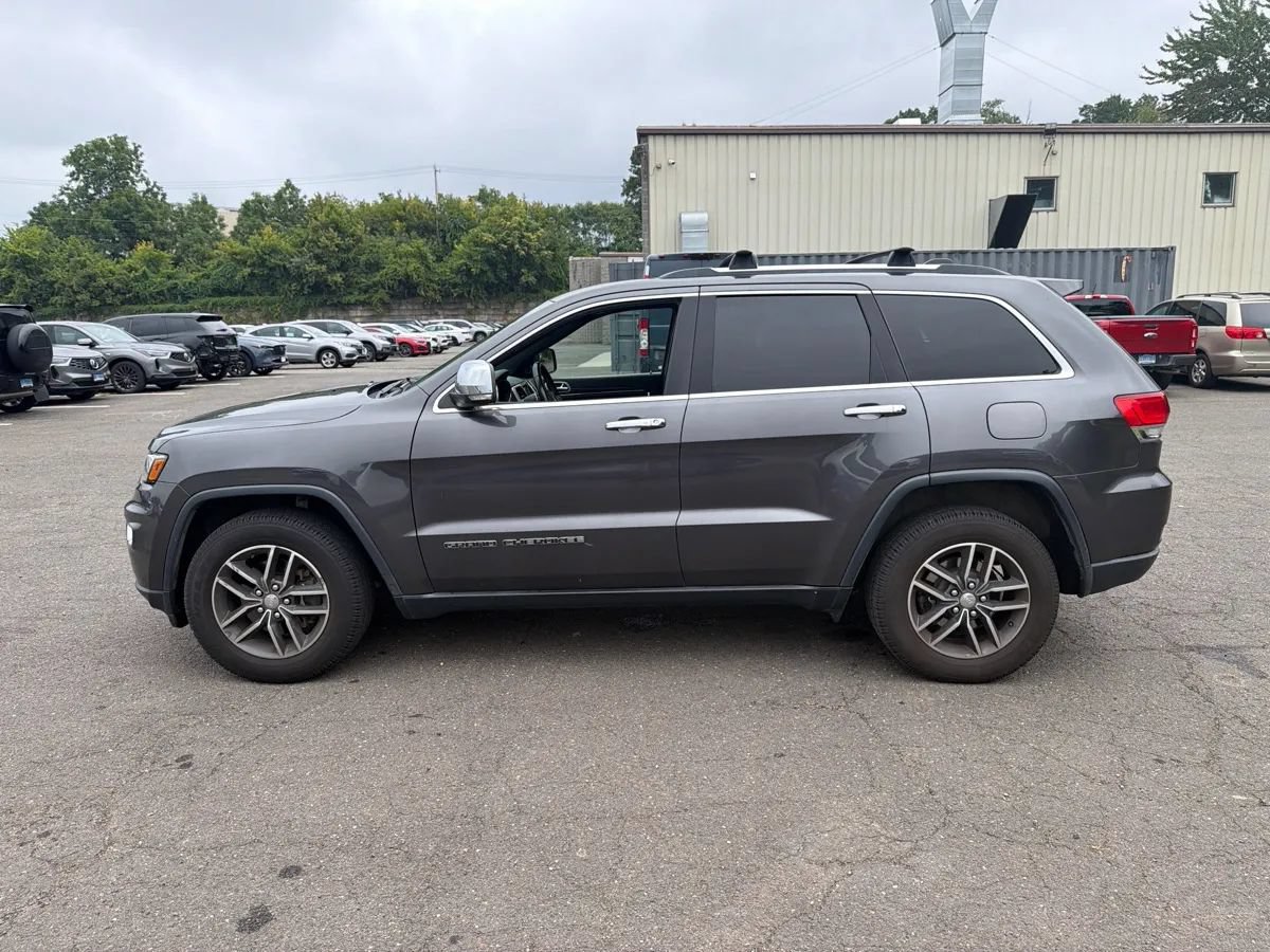 Used 2017 Jeep Grand Cherokee Limited w/ Luxury Group II AWD/4WD image 5