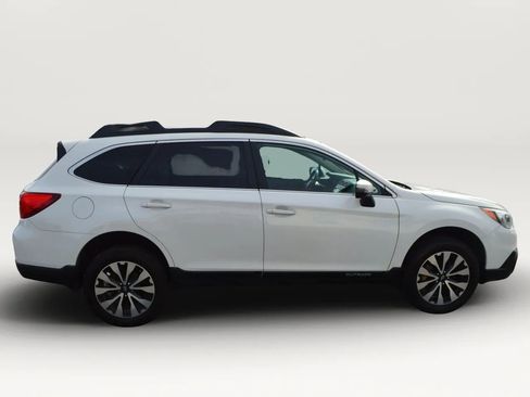 Used 2017 Subaru Outback 3.6R Limited AWD/4WD image 10