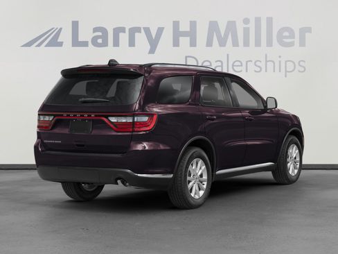 Used 2024 Dodge Durango GT AWD/4WD image 2