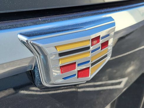 Used 2019 Cadillac Escalade ESV Platinum RWD image 11