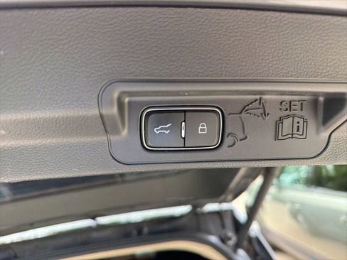 Used 2021 Ford Explorer 4WD image 25