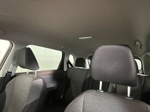 Used 2023 Nissan Rogue SV AWD/4WD image 12