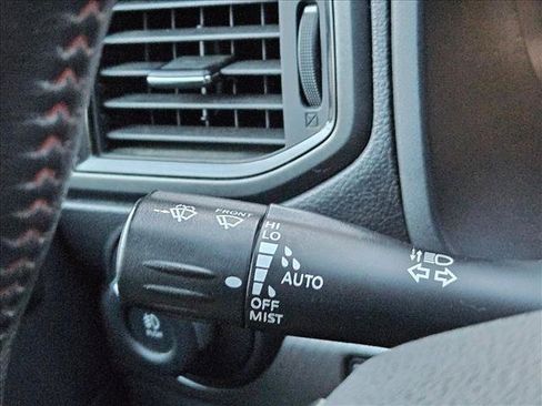 Used 2022 Nissan Titan PRO-4X w/ Pro-4x Convenience Package AWD/4WD image 18