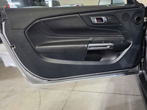 Used 2024 Ford Mustang Premium image 17