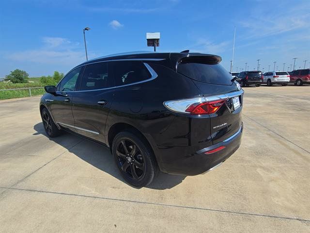 Used 2023 Buick Enclave Essence w/ Sport Touring Edition FWD image 7