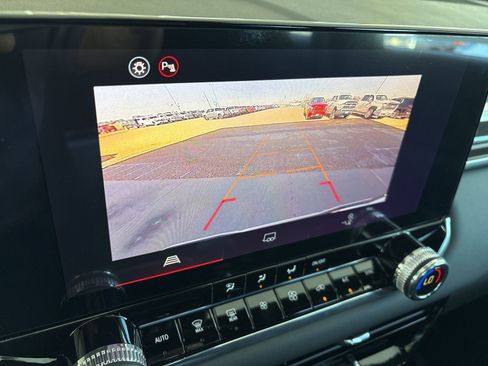 New 2026 GMC Canyon Elevation w/ Convenience Package image 17