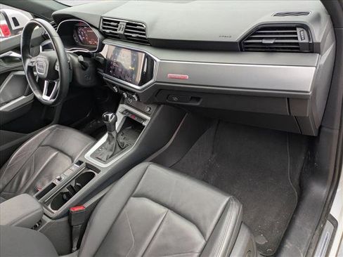 Used 2021 Audi Q3 2.0T Premium Plus w/ Premium Plus Package image 17