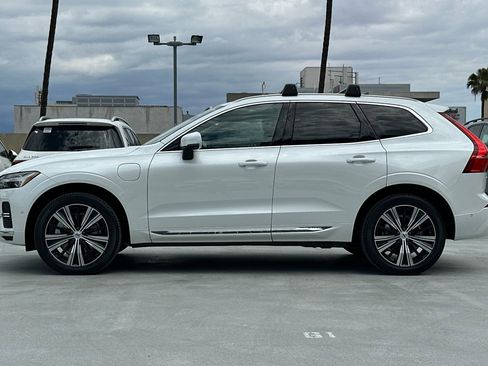 Used 2023 Volvo XC60 T8 Plus w/ Protection Package Premier AWD/4WD image 2