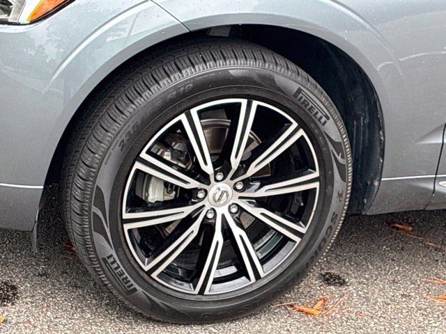 Used 2020 Volvo XC60 T5 Inscription w/ Protection Package AWD/4WD image 11