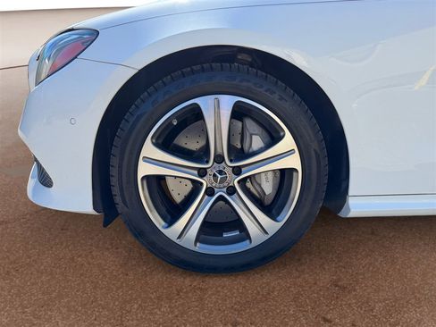 Used 2019 Mercedes-Benz E 450 4MATIC Cabriolet image 9