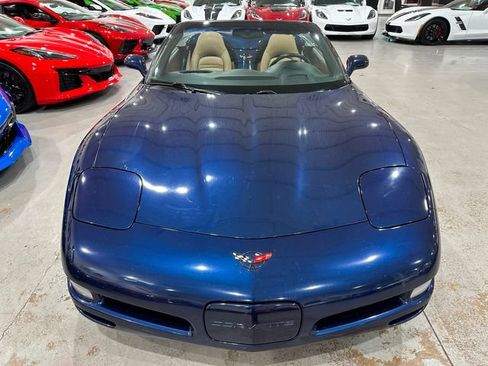 Used 2001 Chevrolet Corvette Convertible w/ Preferred Equipment Group2 RWD image 17