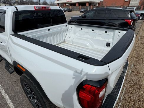 Used 2024 GMC Canyon AT4 image 13