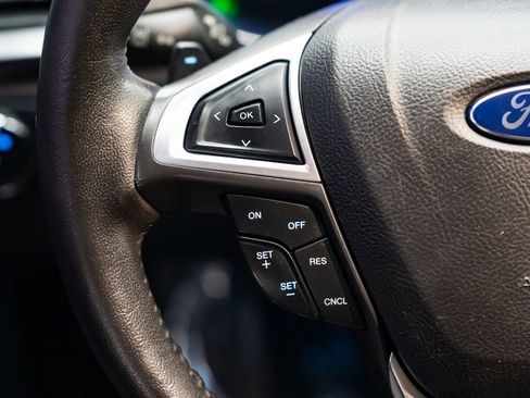 Used 2014 Ford Fusion Titanium image 17