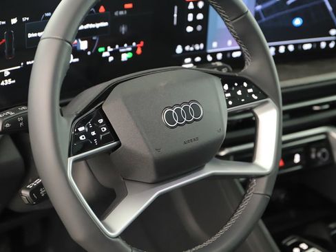 New 2025 Audi Q5 Premium Plus image 16