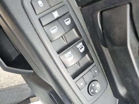Used 2017 RAM 1500 Tradesman w/ Chrome Appearance Group RWD image 34