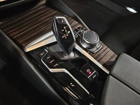 Certified 2023 BMW 530i w/ Convenience Package RWD image 12