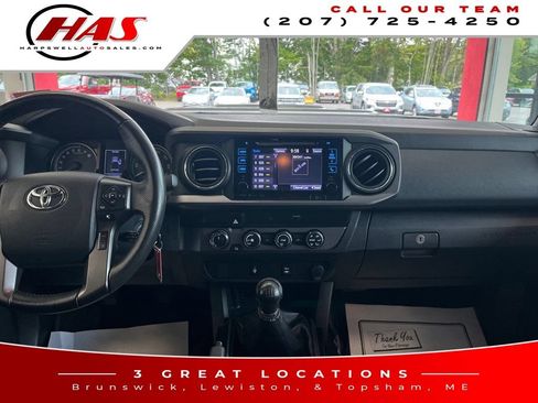 Used 2019 Toyota Tacoma TRD Sport AWD/4WD image 16
